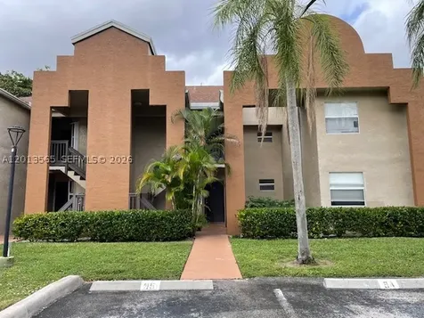 526 SW 113th Way Pembroke Pines FL 33025