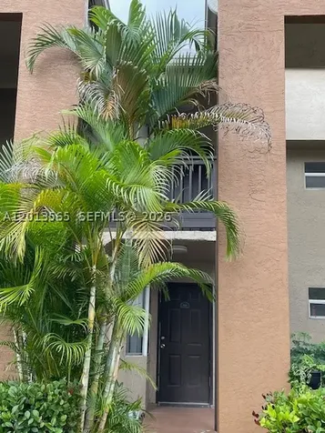 526 SW 113th Way Pembroke Pines FL 33025