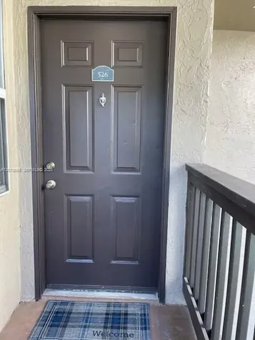 526 SW 113th Way Pembroke Pines FL 33025