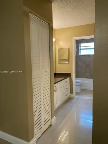 526 SW 113th Way Pembroke Pines FL 33025
