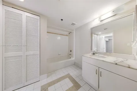 1200 Brickell Bay Drive Miami FL 33131