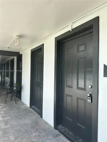 2325 Arthur Street Hollywood FL 33020