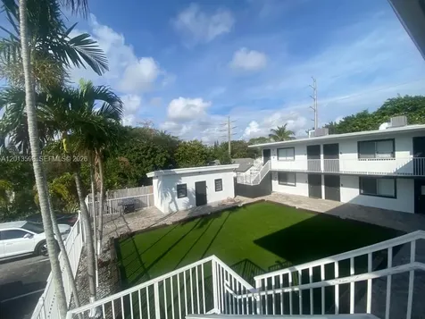 2325 Arthur Street Hollywood FL 33020