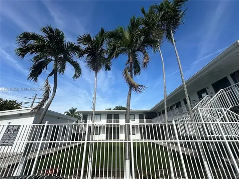 2325 Arthur Street Hollywood FL 33020
