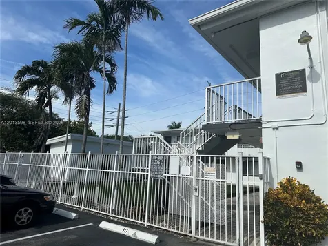 2325 Arthur Street Hollywood FL 33020