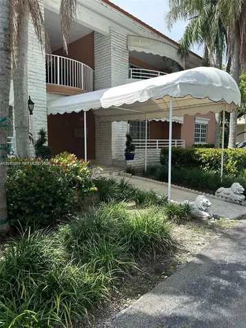 Bal Harbour FL 33154