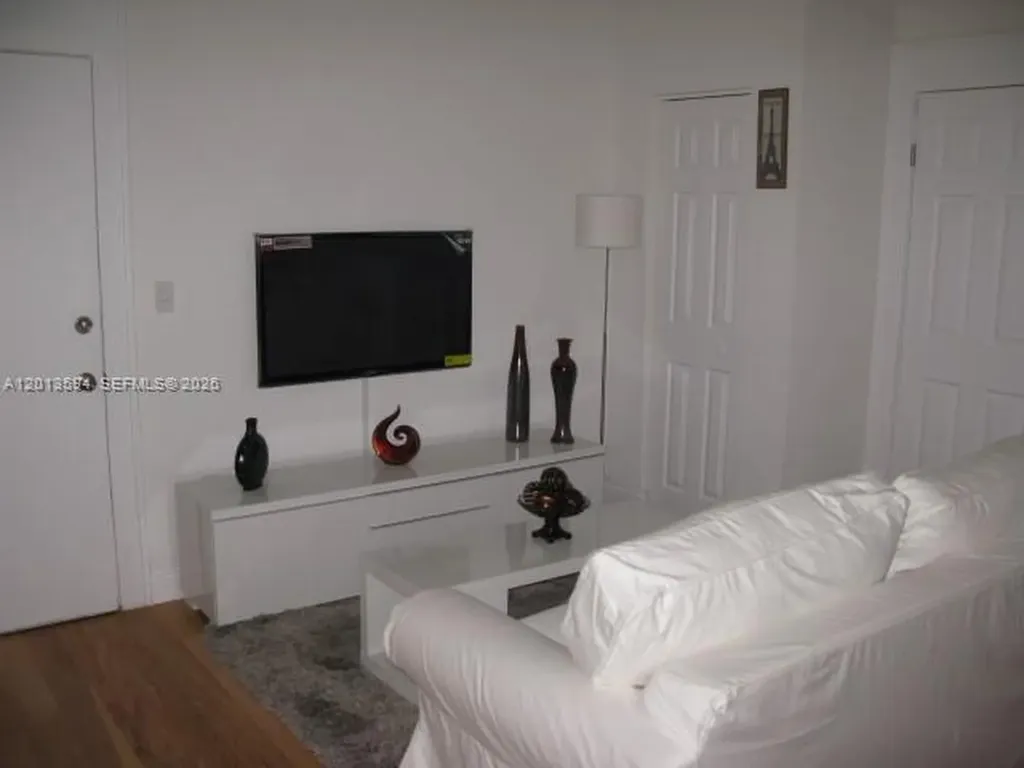 1611 Michigan Avenue Miami Beach FL 33139