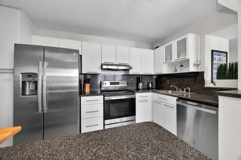 2016 Bay Drive Miami Beach FL 33141