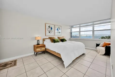 2016 Bay Drive Miami Beach FL 33141