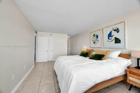 2016 Bay Drive Miami Beach FL 33141