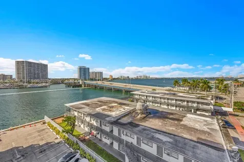 2016 Bay Drive Miami Beach FL 33141