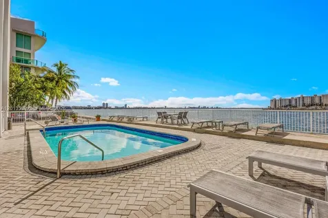 2016 Bay Drive Miami Beach FL 33141