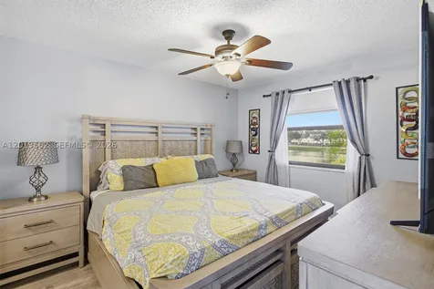 5501 Lakeside Drive Margate FL 33063