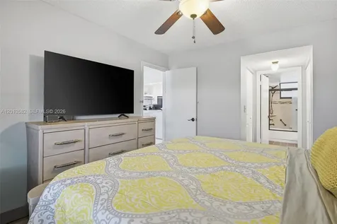 5501 Lakeside Drive Margate FL 33063