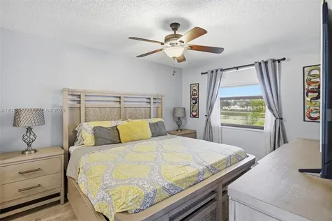 5501 Lakeside Drive Margate FL 33063