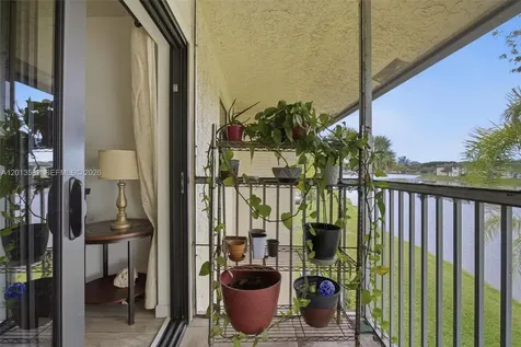 5501 Lakeside Drive Margate FL 33063