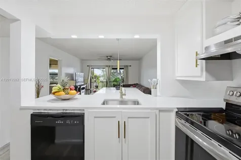 5501 Lakeside Drive Margate FL 33063