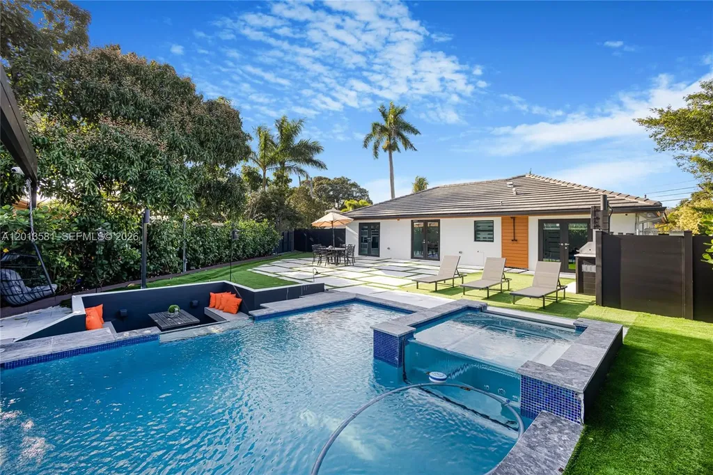 2406 Gulfstream Lane Fort Lauderdale FL 33312