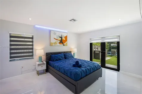 2406 Gulfstream Lane Fort Lauderdale FL 33312