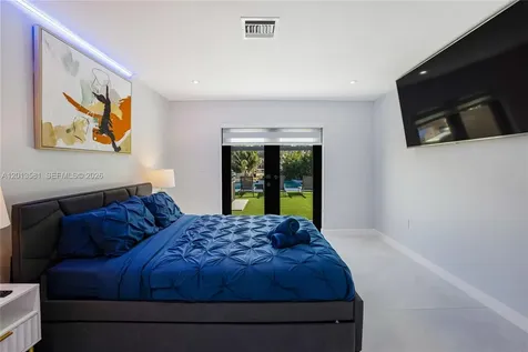 2406 Gulfstream Lane Fort Lauderdale FL 33312
