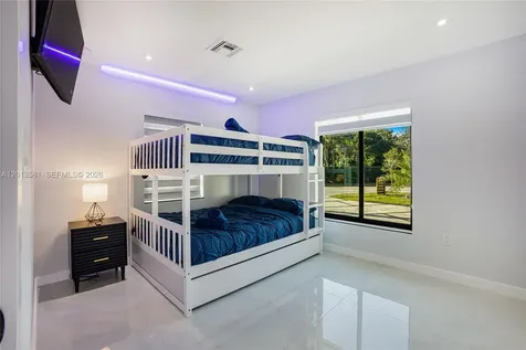 2406 Gulfstream Lane Fort Lauderdale FL 33312
