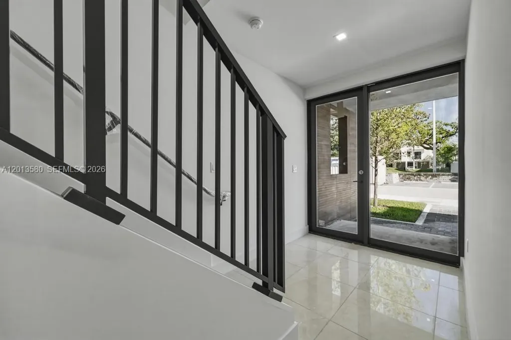 4120 S Oak Place Dania Beach FL 33314