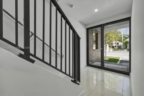 4120 S Oak Place Dania Beach FL 33314