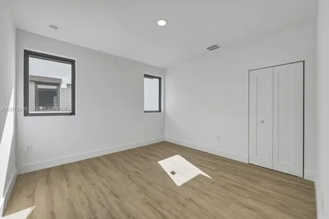 4120 S Oak Place Dania Beach FL 33314