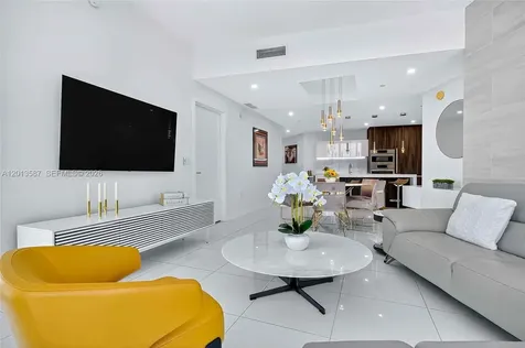 851 NE 1st Avenue Miami FL 33132