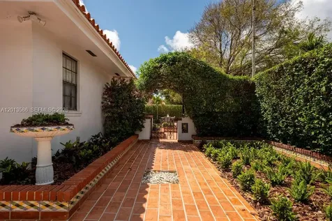 1550 S Greenway Drive Coral Gables FL 33134