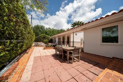 1550 S Greenway Drive Coral Gables FL 33134