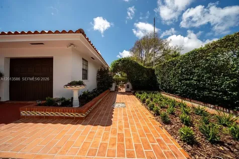 1550 S Greenway Drive Coral Gables FL 33134