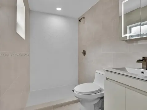 107 Central Avenue Delray Beach FL 33483