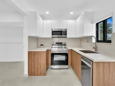 107 Central Avenue Delray Beach FL 33483