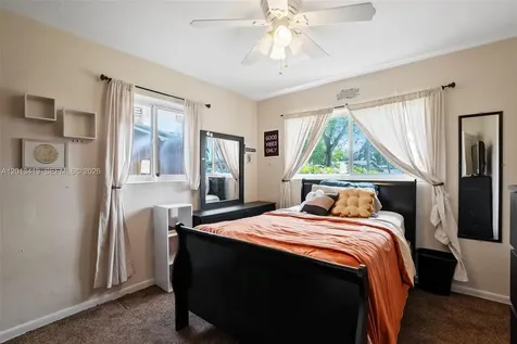 2251 NW 87th Avenue Pembroke Pines FL 33024