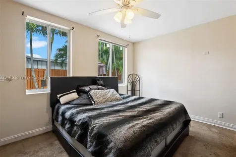 2251 NW 87th Avenue Pembroke Pines FL 33024