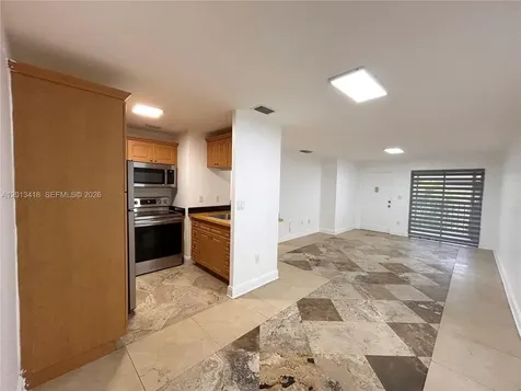 15629 SW 73 Miami FL 33193