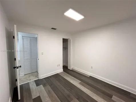 15629 SW 73 Miami FL 33193