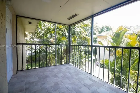 15629 SW 73 Miami FL 33193