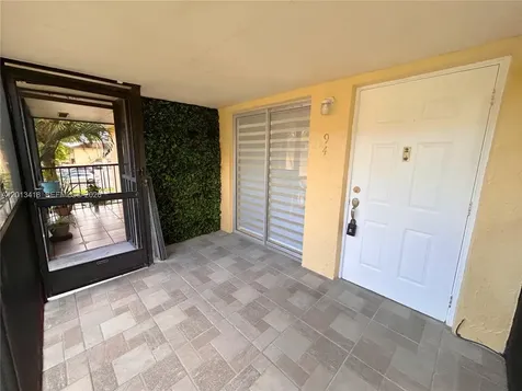 15629 SW 73 Miami FL 33193