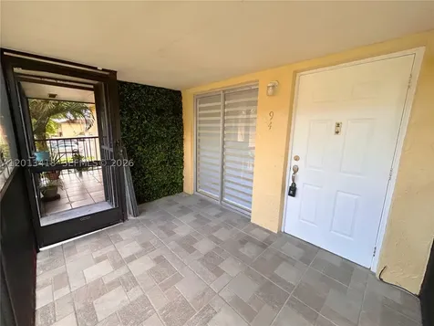 15629 SW 73 Circle Terrace Kendall FL 33193