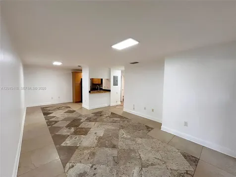 15629 SW 73 Miami FL 33193