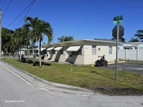 756 NW 5th Street Hallandale Beach FL 33009