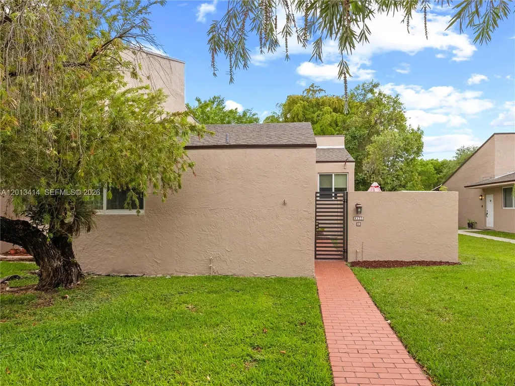 9133 Fontainebleau Boulevard Miami FL 33172