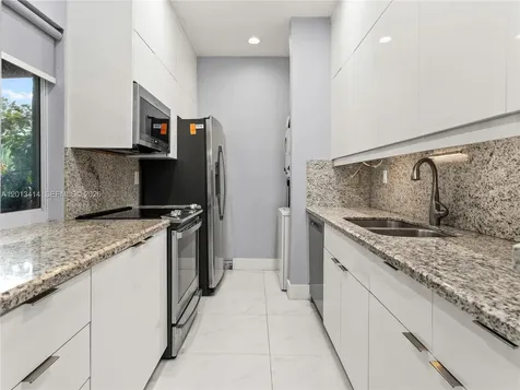 9133 Fontainebleau Boulevard Miami FL 33172
