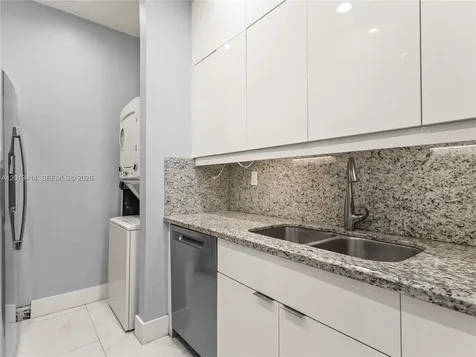 9133 Fontainebleau Boulevard Miami FL 33172