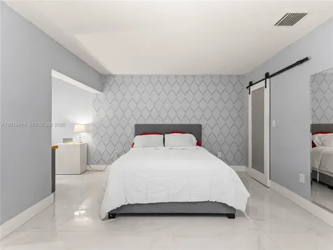 9133 Fontainebleau Boulevard Miami FL 33172