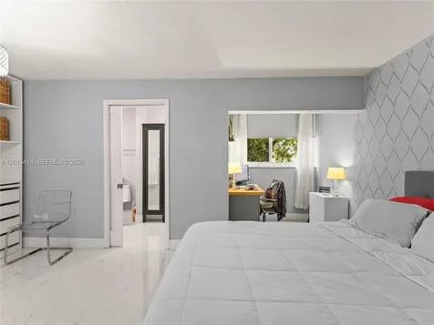 9133 Fontainebleau Boulevard Miami FL 33172