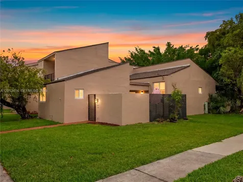 9133 Fontainebleau Boulevard Miami FL 33172