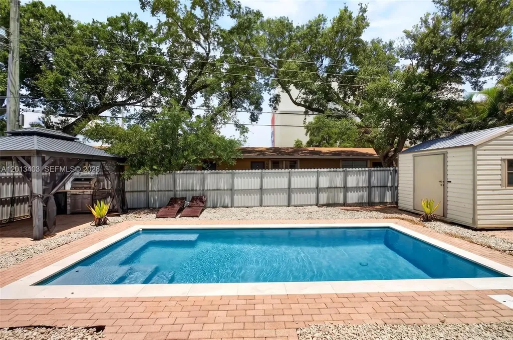 1823 SW 29th Street Fort Lauderdale FL 33315